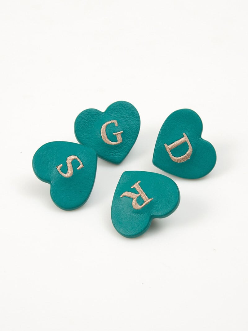 予約【orolo】initial heart charm (Peacock Green)