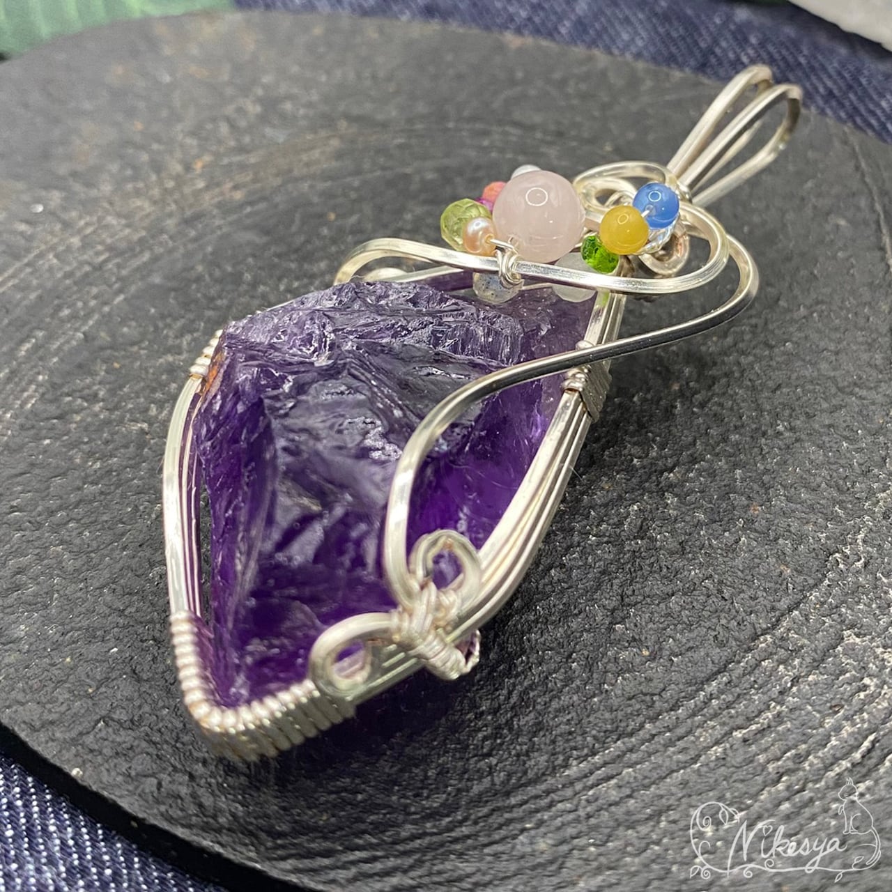 クンツァイトピンクサファイアペンダントトップワイヤージュエリー