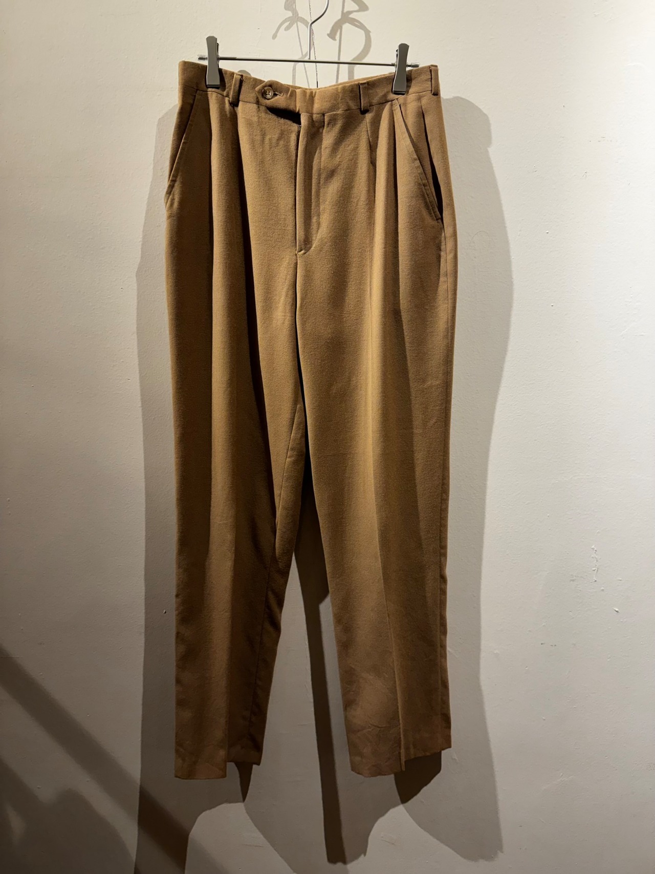 Patrick James ベージュスラックス