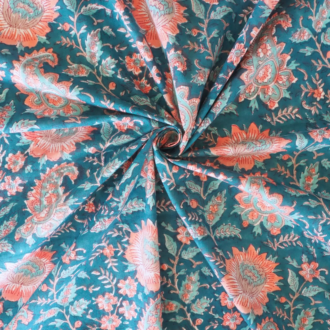 ブロックプリント生地【50cm単位】インド綿  花柄 マリンブルー×ピンク #23552-BL1