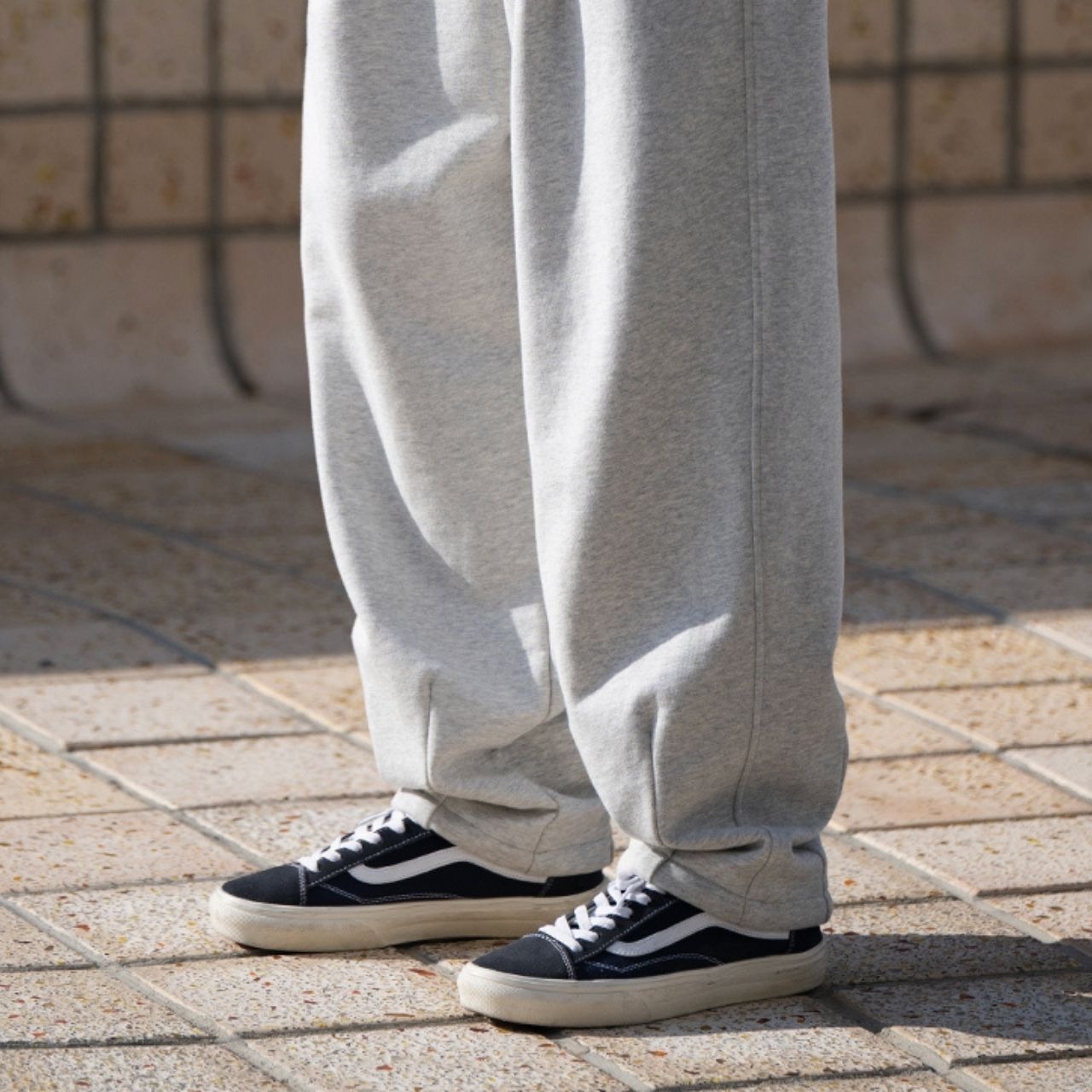 カレッジロゴスウェットパンツ　1020