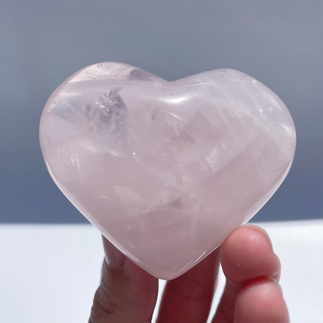 マダガスカル産ローズクォーツ ハート型81◇ Rose Quartz ◇天然石・鉱物・パワーストーン