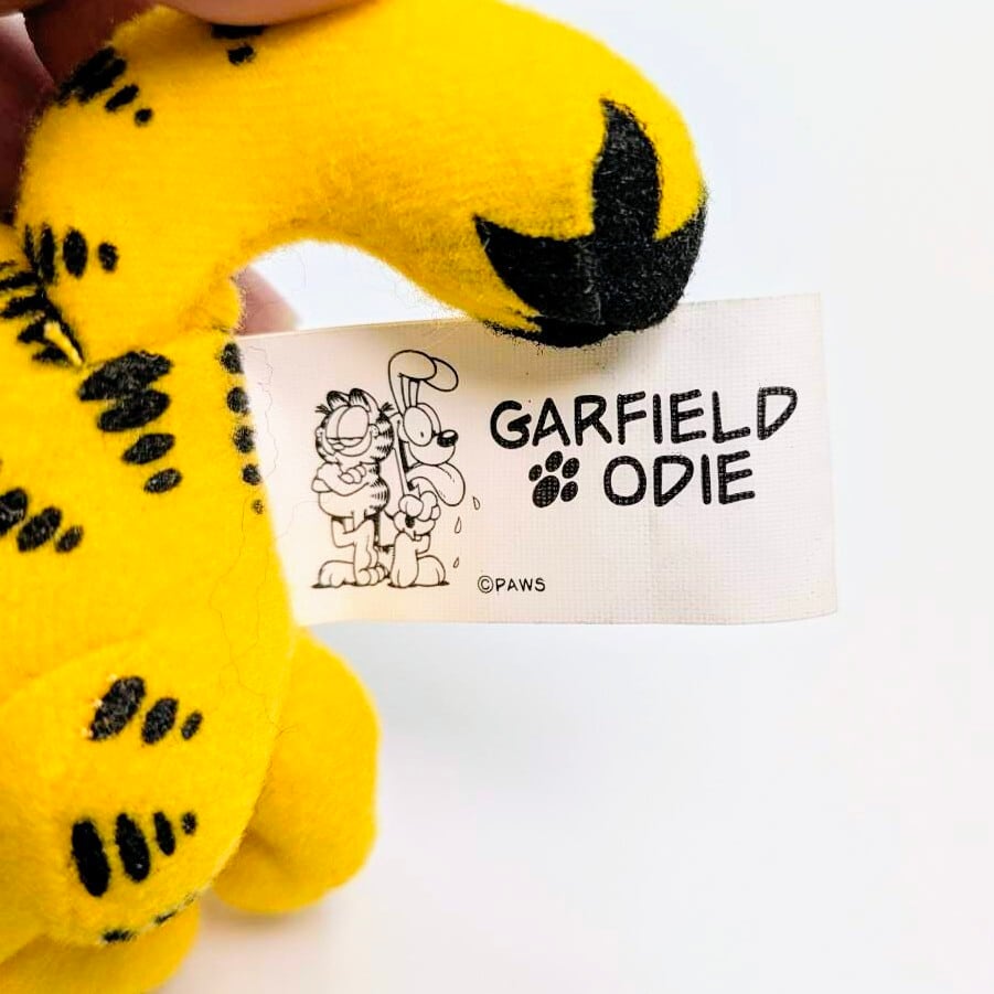 ☆ VINTAGE ☆ 【ガーフィールド（Garfield）ぬいぐるみキーホルダー 】PLUSH KeyHolder 2004年製〚アメリカン雑貨 アメトイ〛