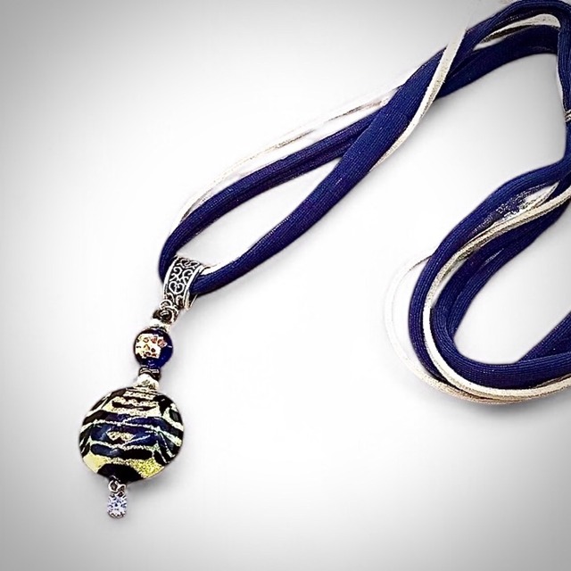 タイガーグロウネックレス