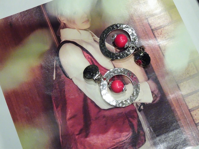 VINTAGE EARRINGS