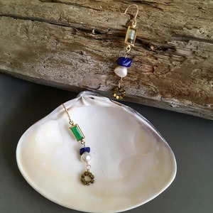 【再販リクエスト】【売約済】アンティークパーツとラピスラズリとヘマタイトのピアス