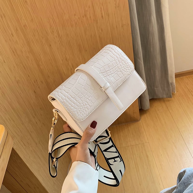 スモールバッグレディースバッグ2020ニューウェーブファッションネットレッドブロードバンドショルダーメッセンジャーバッグサマーエインワイルドスモールスクエアバッグ Tiancai_Wing_Bag8964862