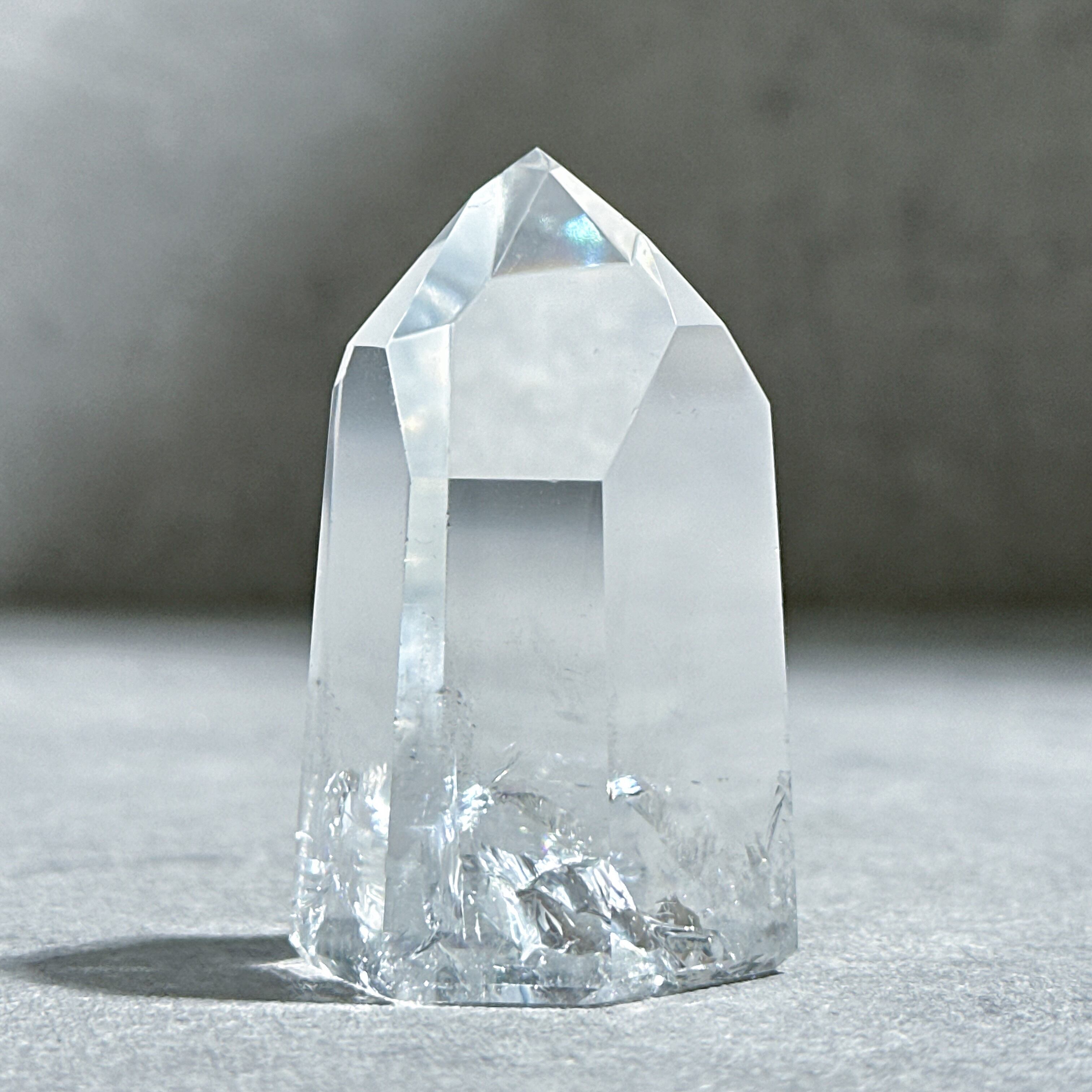 虹◎【高品質】ミナスジェライス産クリアクォーツ タワー63◇ Clear Quartz ◇ 天然石・鉱物・パワーストーン