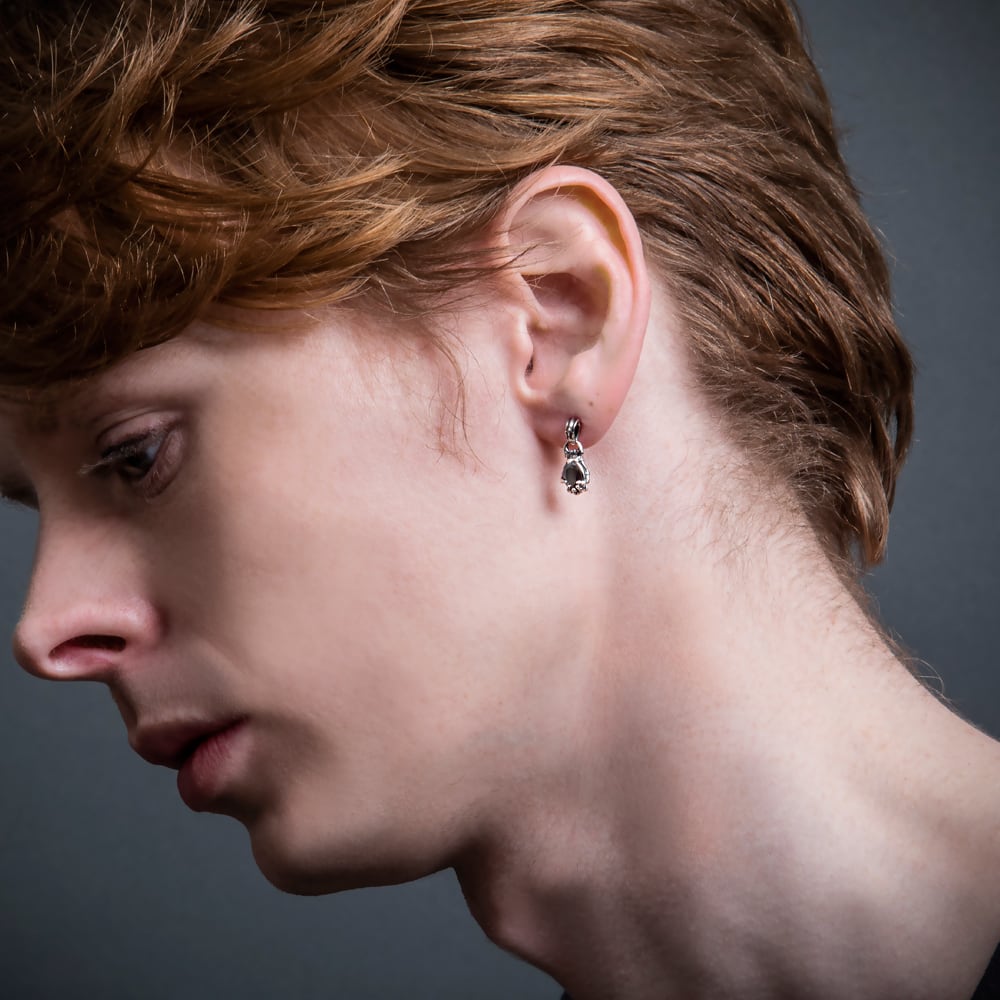 スカルハンドピアス 片耳用 ACE0178 Skull hand earrings シルバー