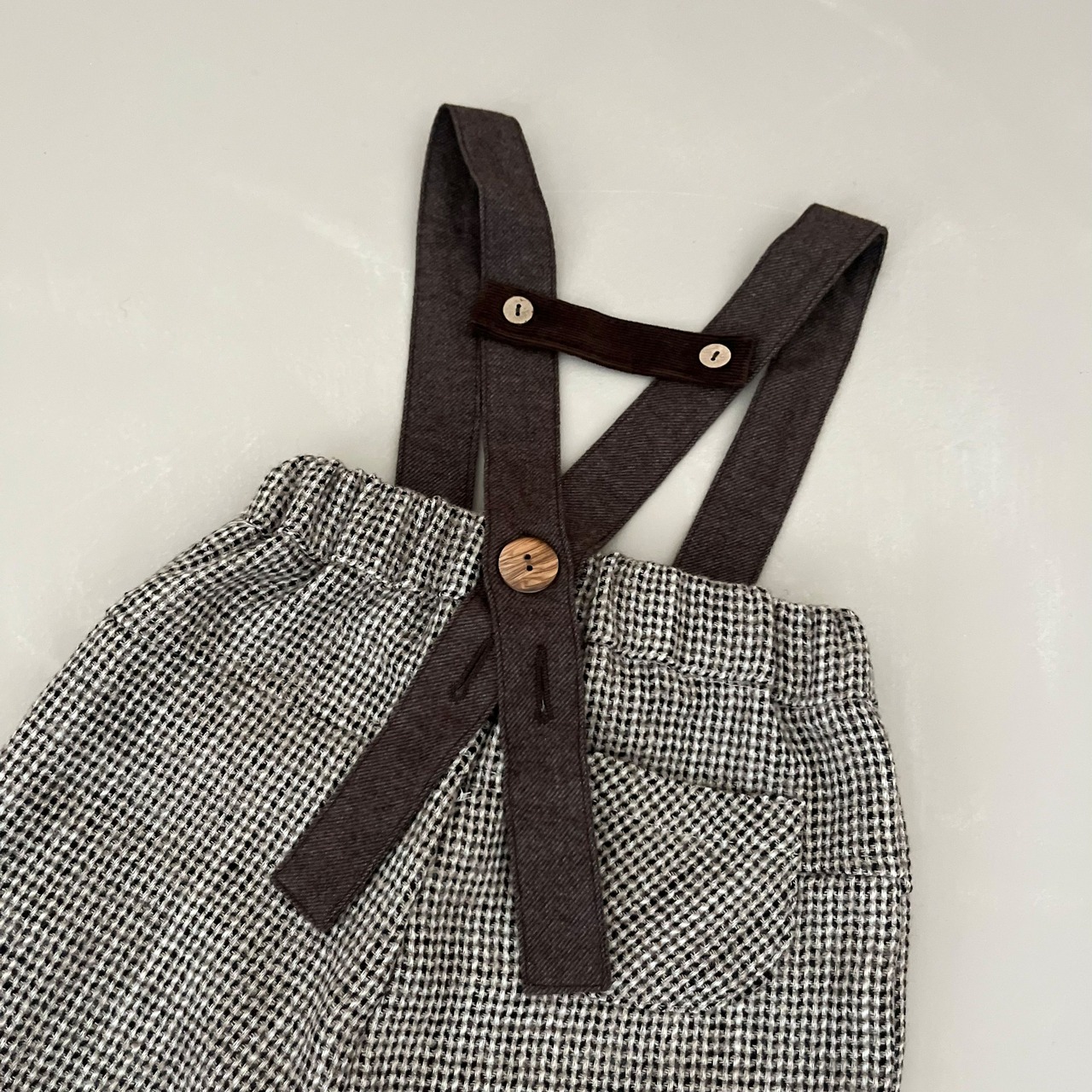 HELLOLUPO　BROOKS TROUSERS - B&W