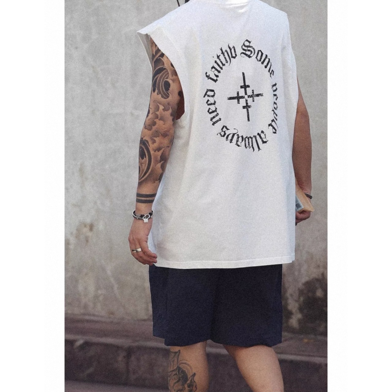 Sleeveless graphic street tee 0907 - 5