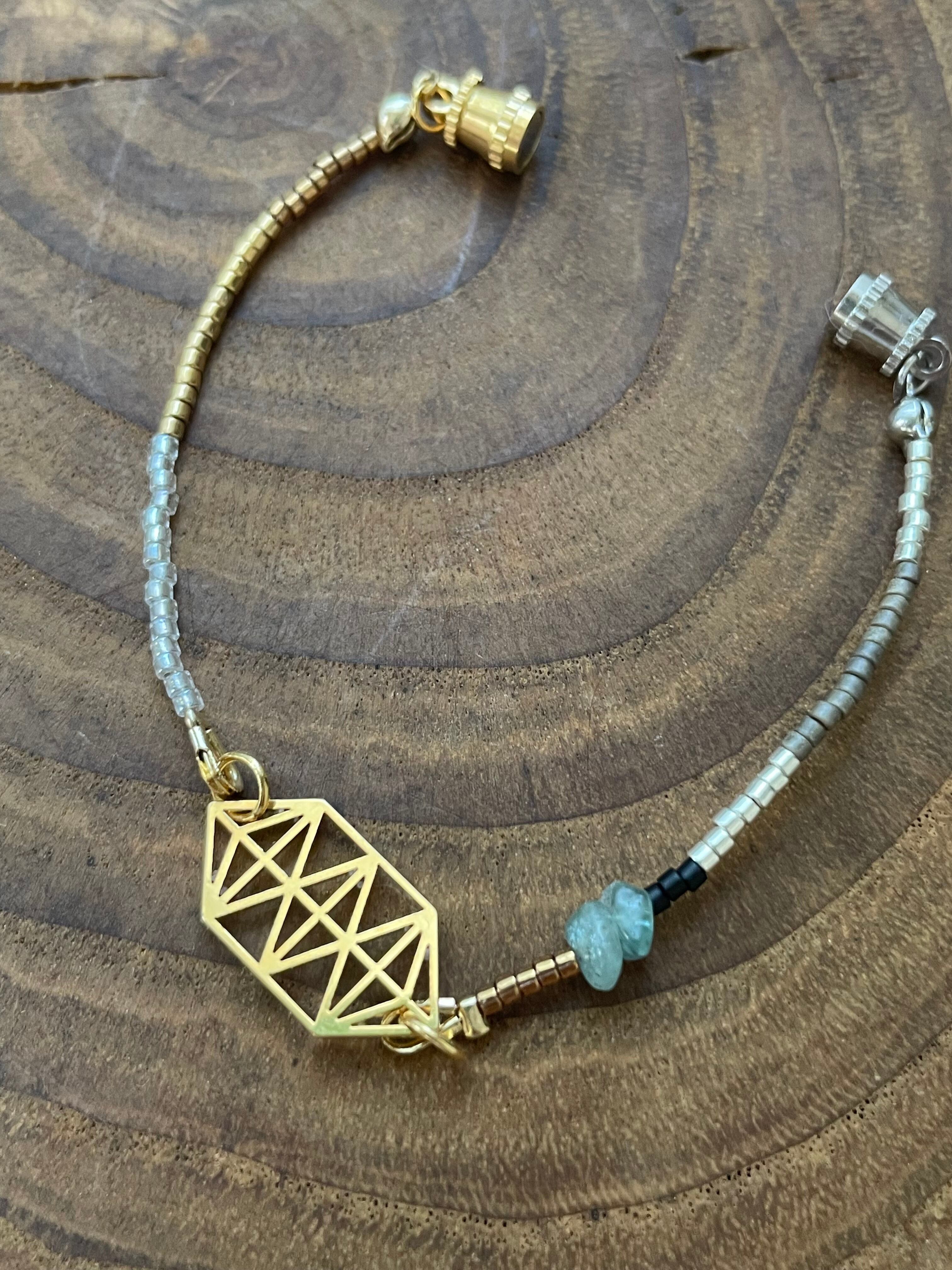 天然石とビーズのカサラグリッドジュエリー