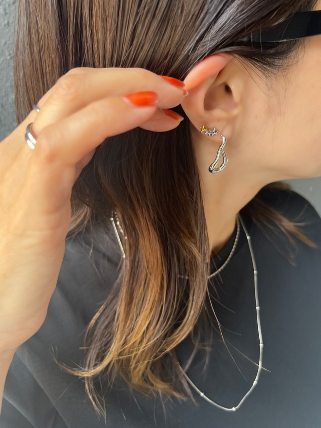 nuance hook pierce