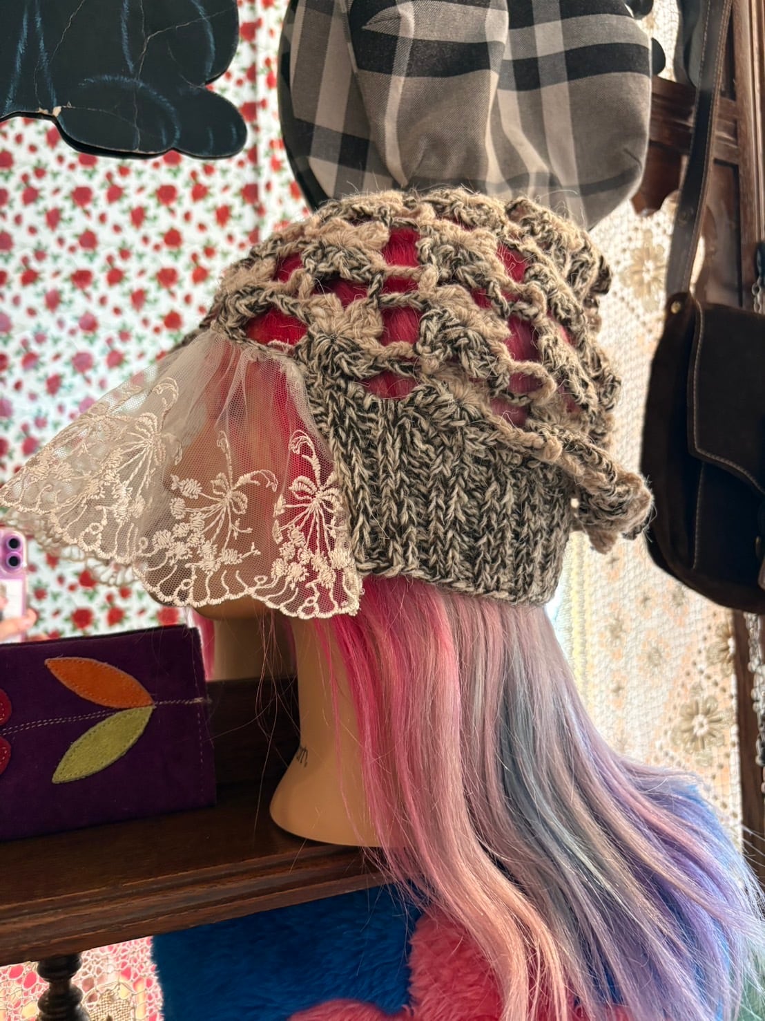 KATYA ZELENSTOVA CROCHET RUFFLE HAT
