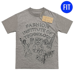 Fashion Institute of Technology Unisex 100% Recycled Crewneck T-Shirt　ファッション・インスティテュート・オブ・テクノロジー FIT オリジナル ロゴ Tシャツ【121330】