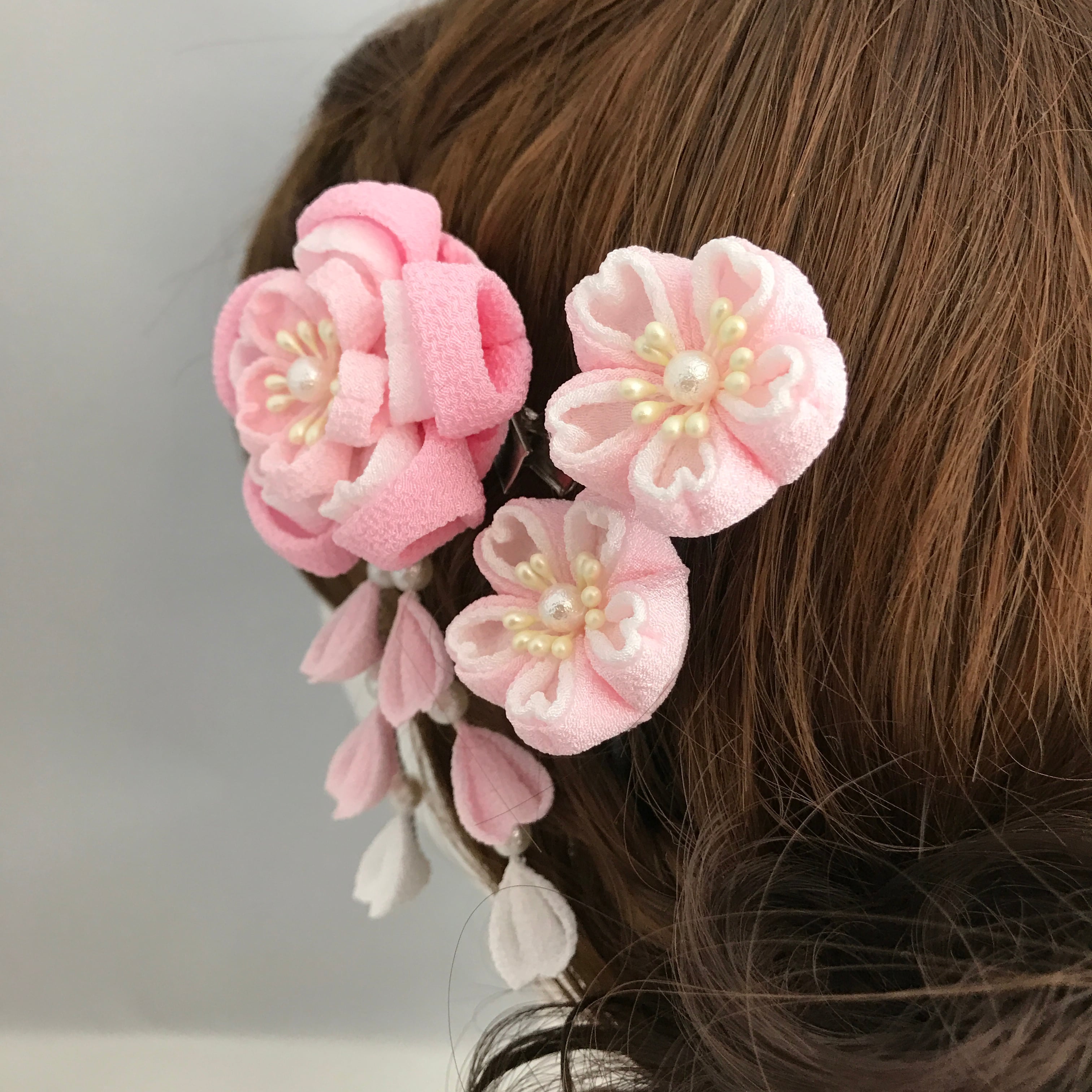 ❀さくら つまみ細工髪飾り ピンク＊白❁クリップ【つまみ細工】 和 髪