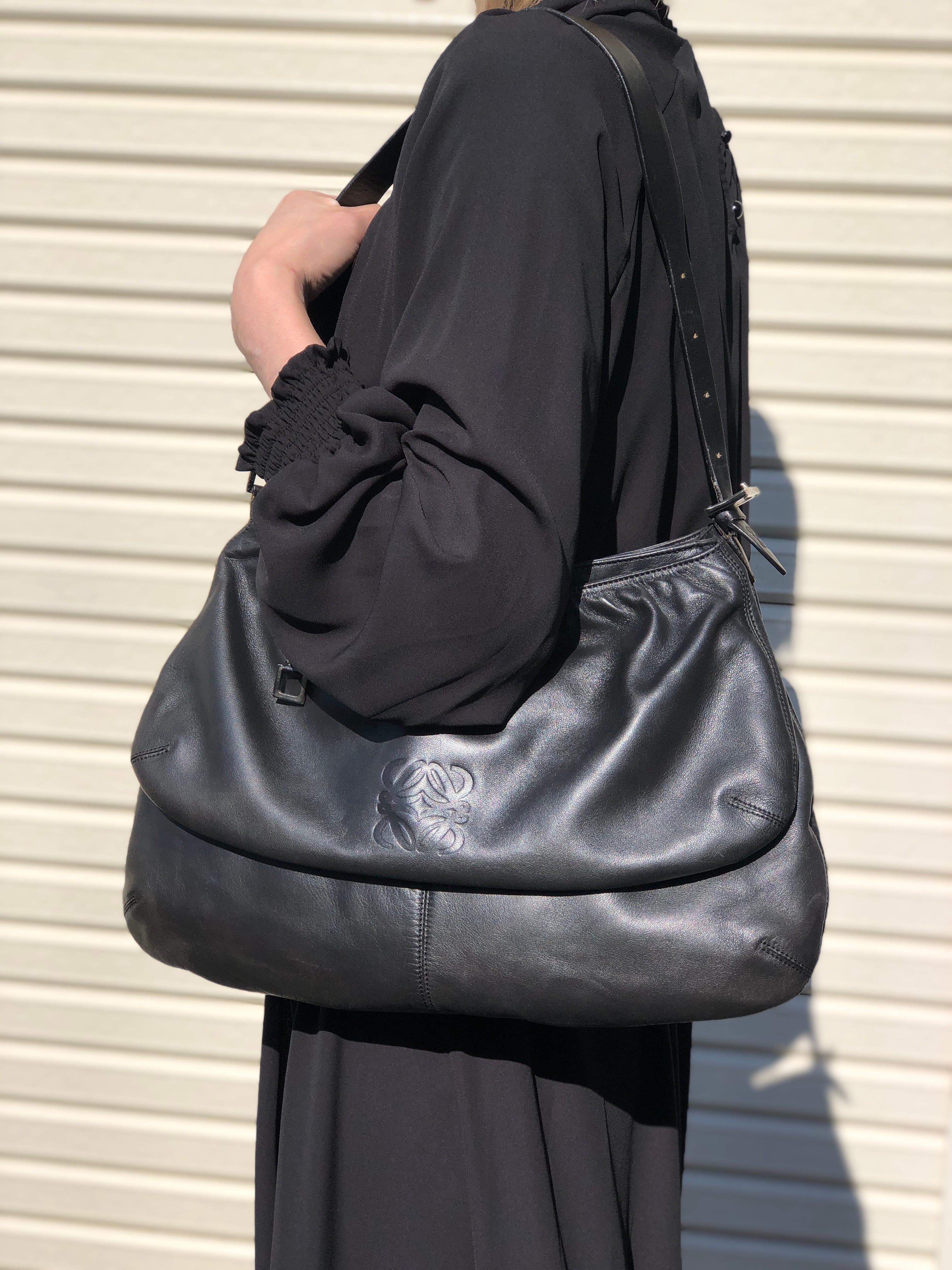 2507-139｜美品｜ロエベ ショルダーバッグ ナッパレザー ブラック 2507-139｜美品｜ロエベ ショルダーバッグ ナッパレザー ブラック