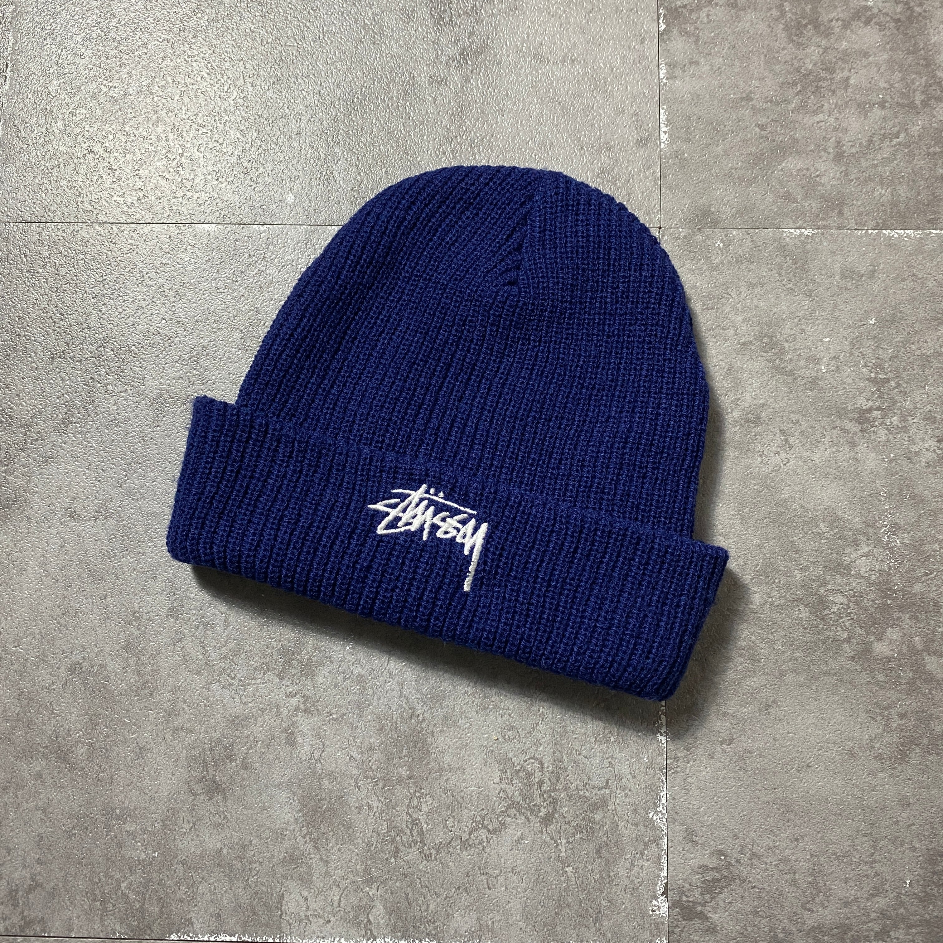 USA製】stussy ステューシー 刺繍ストックロゴ ネイビー アクリル