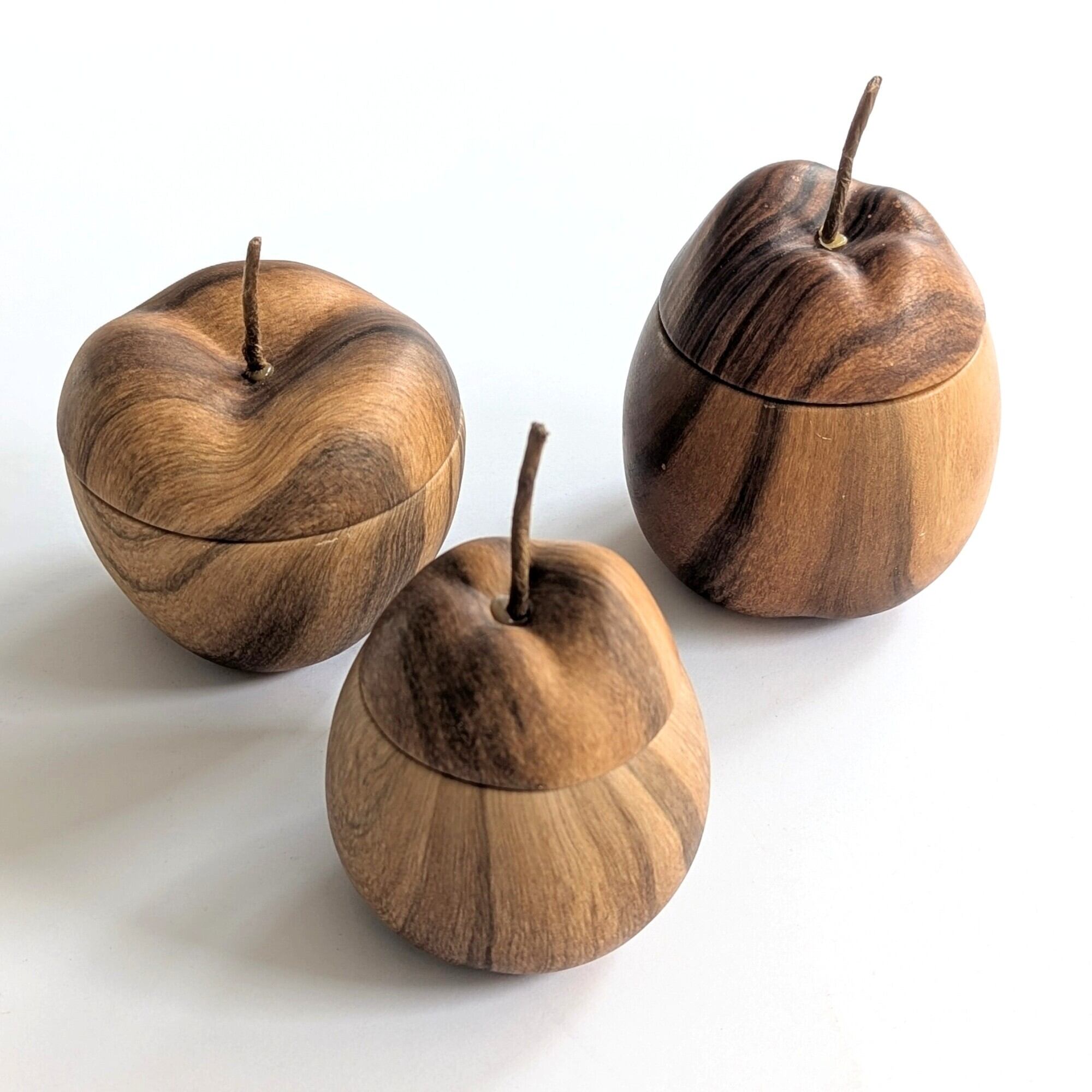 WOOD GRAIN CERAMIC JAR : Apple | BamBooks the Heritage