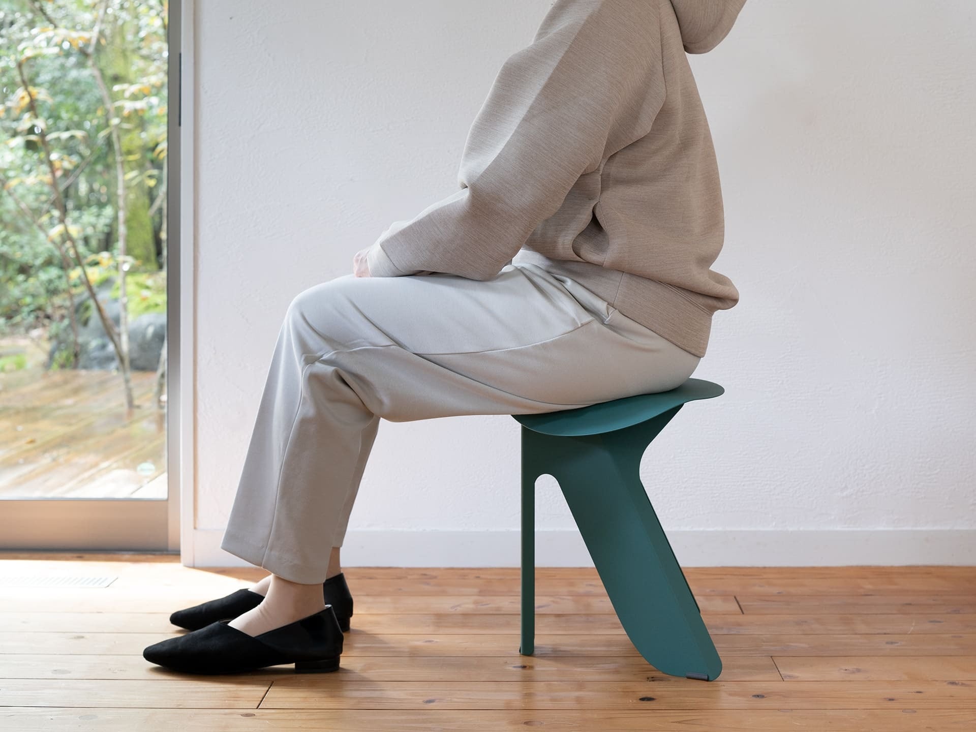新品未開封！EETAL / イータル　SUITE STOOL グリーン EETAL SUITE Stool | MA STORE