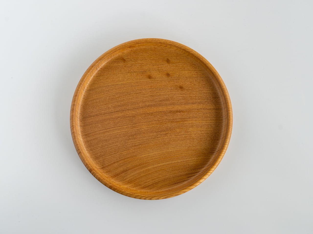 一点限り】古民家材の欅の丸盆 赤味 | わたなべ木工芸WEB SHOP