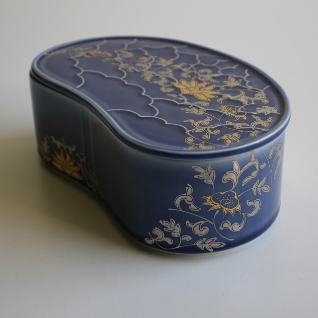 ＊mayuhako＊　瑠璃釉　流れ唐花