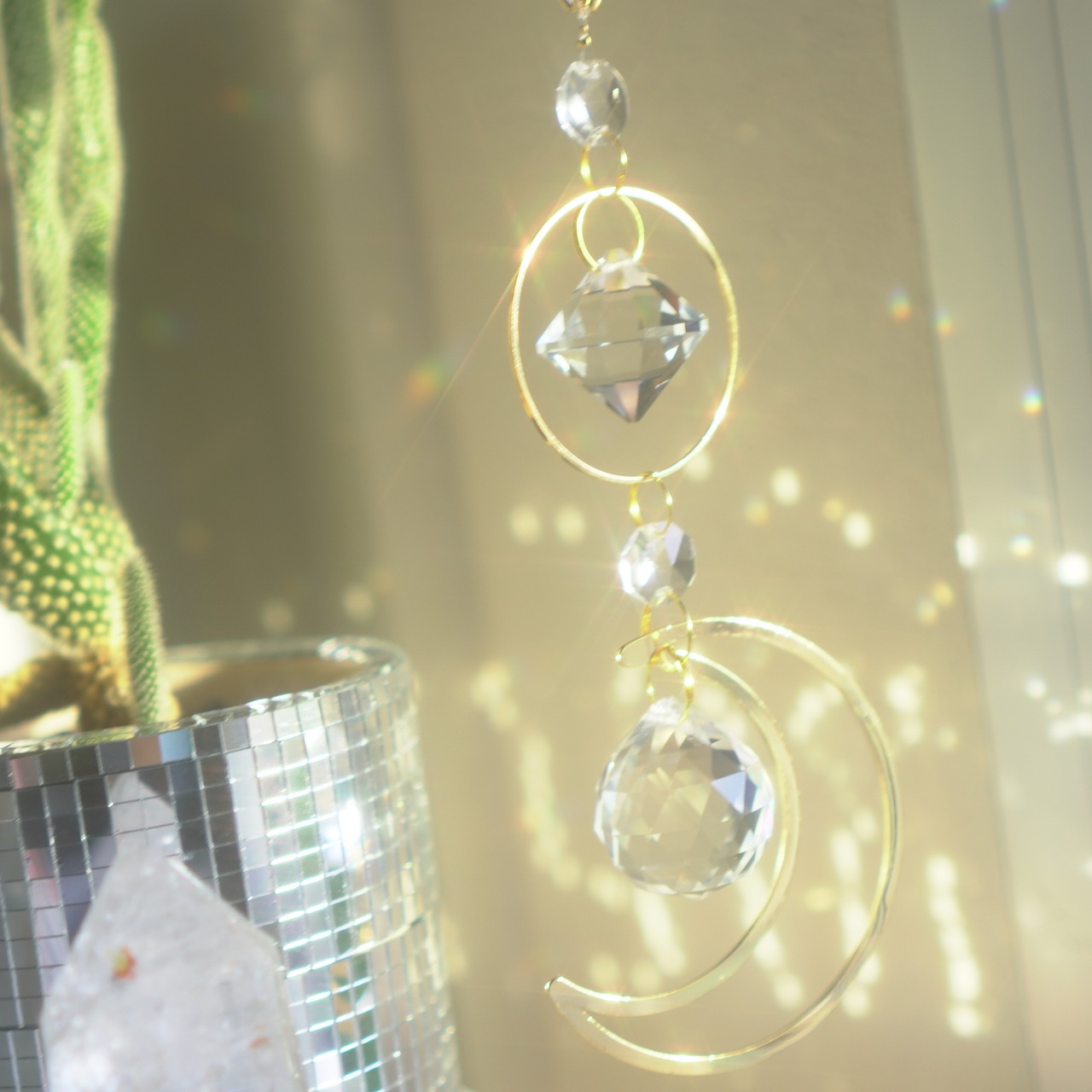 Poliahu - Hollandite in Phantom Amethyst / ジェムピラー / Gem Pillar Interior Jewelry