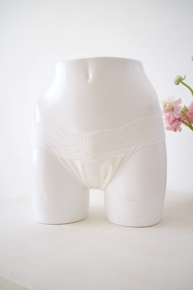 Punties* ローライズタイプ <ホワイト> ドットウェーブ