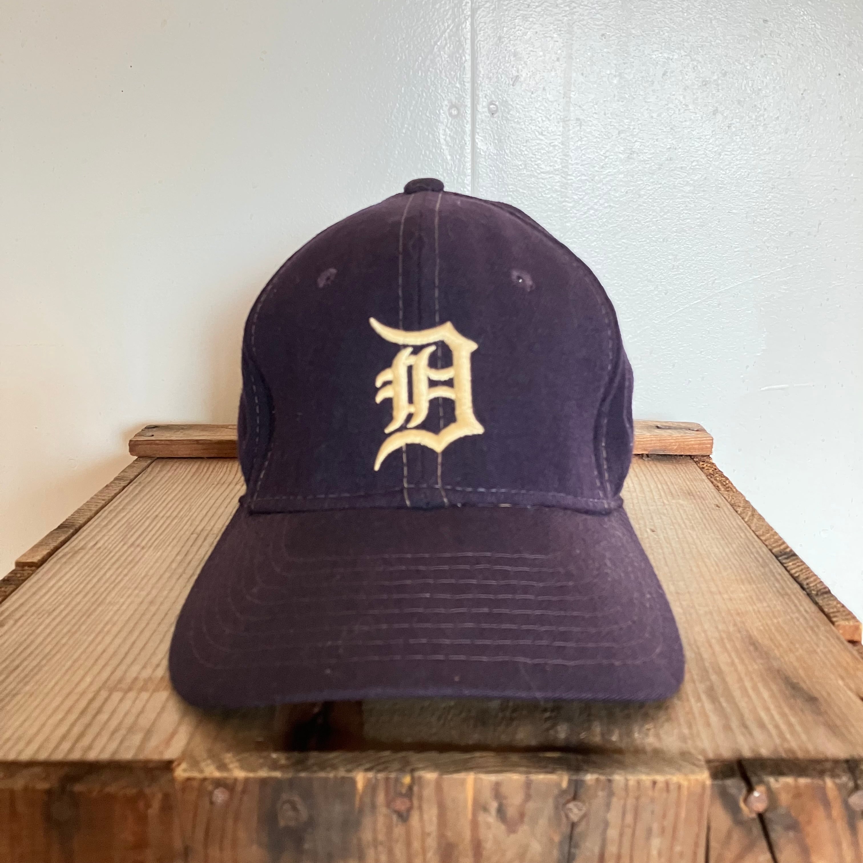 new era 9forty Detroit Tigers デトロイト タイガース 黒 ピンク 海外