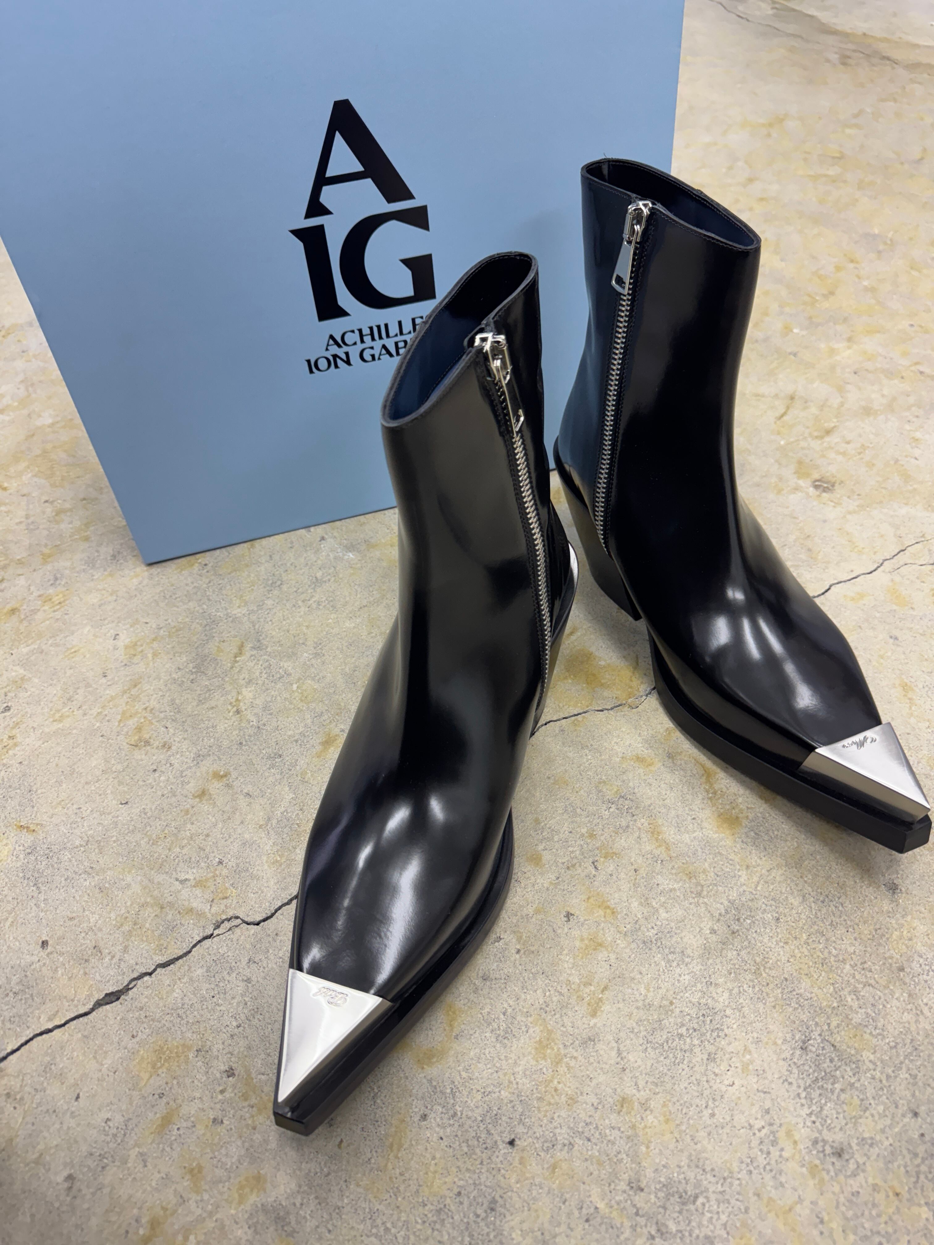 ACHILLES ION GABRIEL BANG ANKLE BOOT