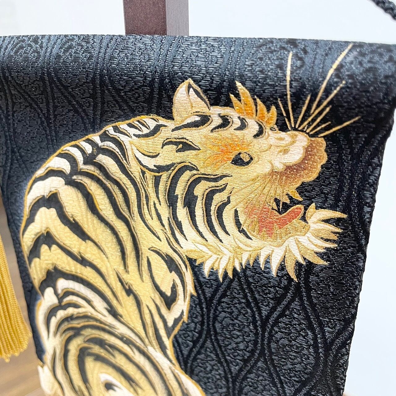 五月人形＜名前旗＞金彩虎 | 【公式】人形のはなふさオンライン