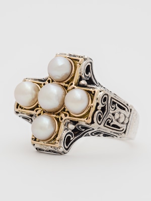 Classical Pearl Ring