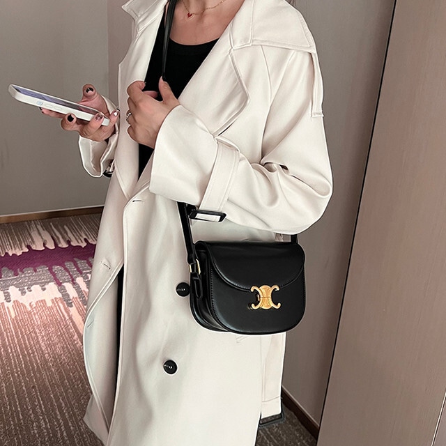 ショルダーバッグ レディース 高見え バックル ゴールド 高級感  