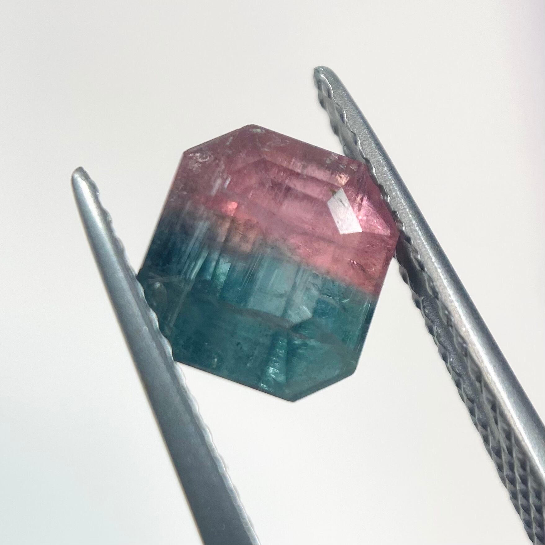 懐かしいポップなキャンディ バイカラートルマリン