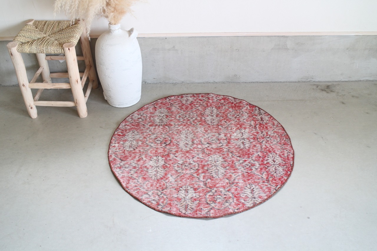 Turkish rug  83cm　No315