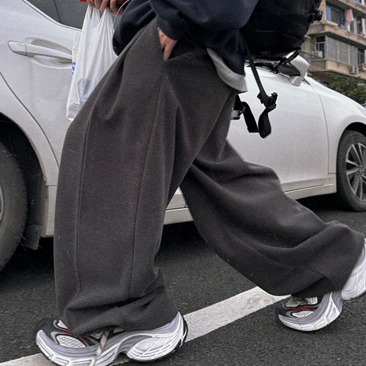 ビッグシルエット立体プリーツパンツ　1049