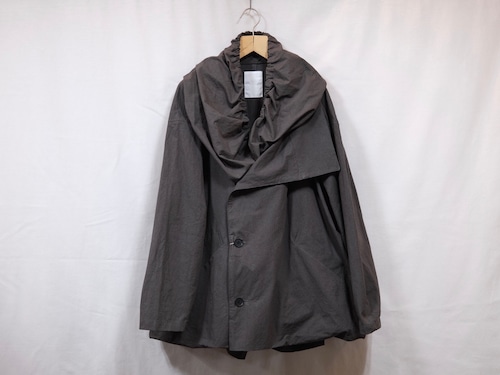 WHOWHAT”LAYERED PARACHUTE JACKET CHARCOAL GRAY”