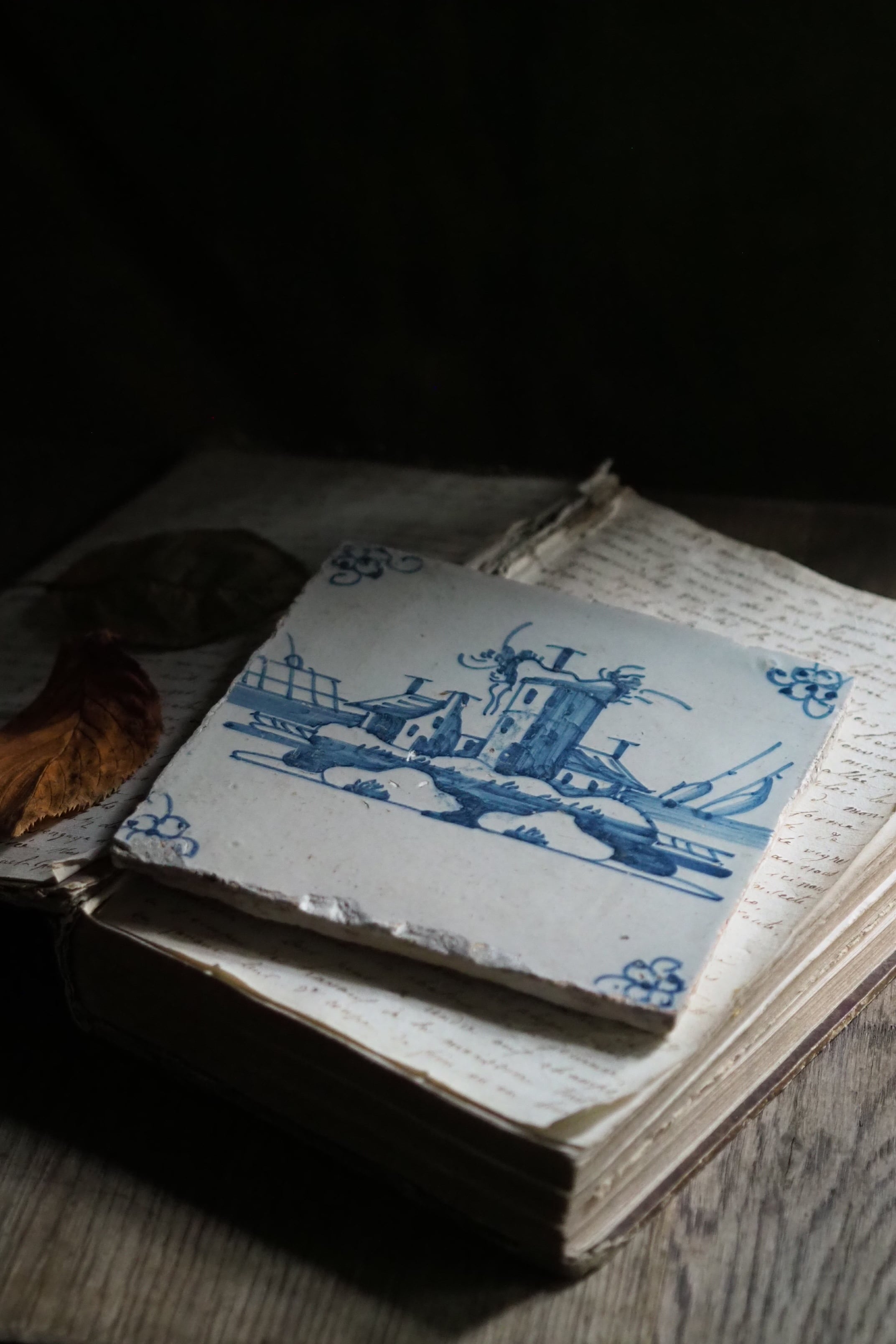 デルフトタイル 浮かぶ小島にある家-antique delft tile