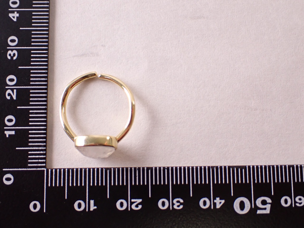 SV925 ホワイトムーンストーンリング　[D2-286]