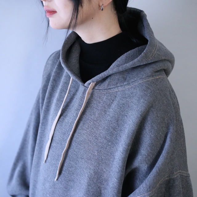 XXXXL super over silhouette stitch work gimmick design sweat parka