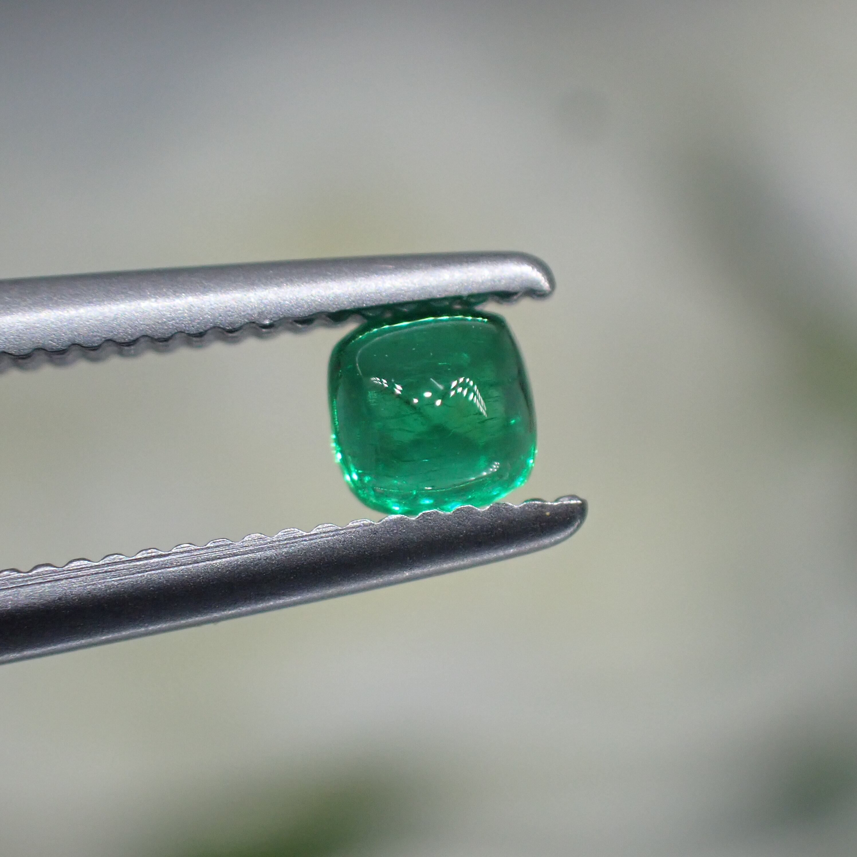 シュガーローフカット☆アフガニスタン産エメラルド 0.15ct | 宝石