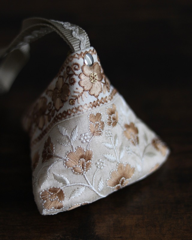 TETORA ポーチ アルミ缶プレゼント（Ivory）