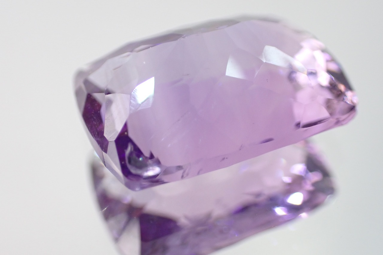アメジスト（コンケーブカット）　9.36ct　[C3‐420]