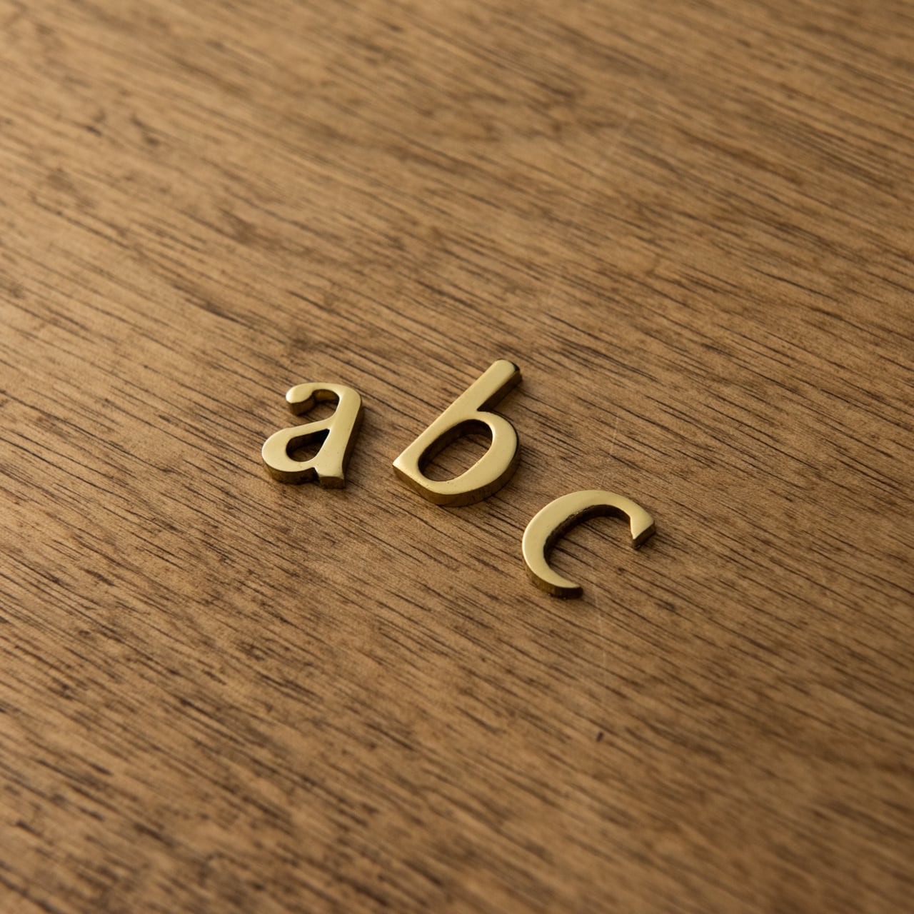 23mmアルファベット 小文字 金