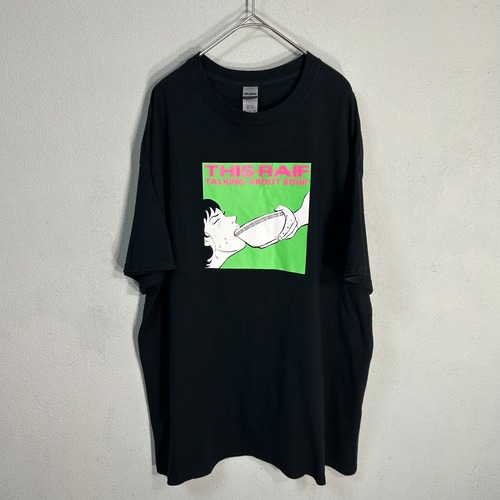 苦悶 ガール tee