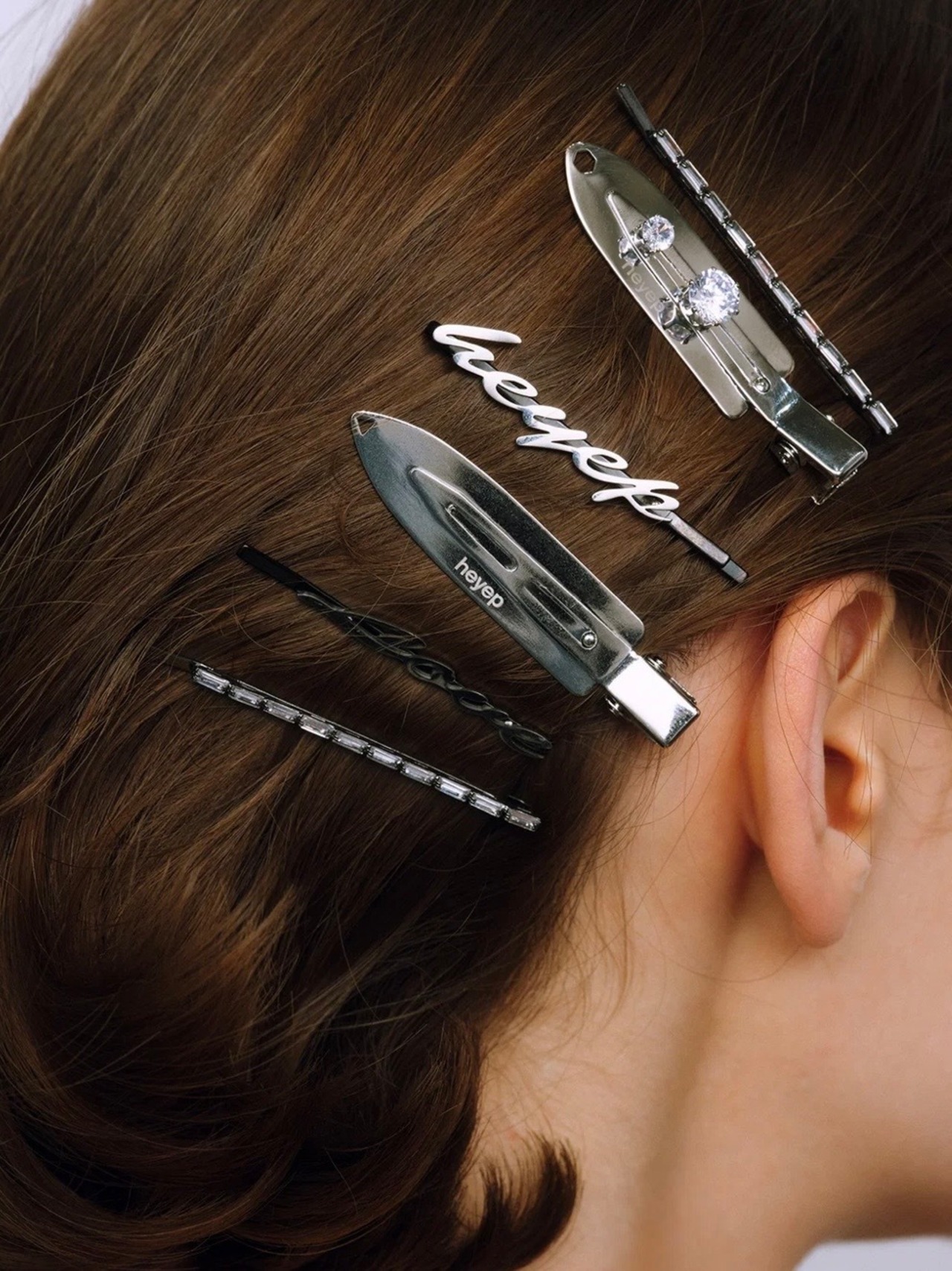 heyep へイップ / ヘアクリップ / Rhinestone Flat Hair Clips - 2 Piece Set - 2