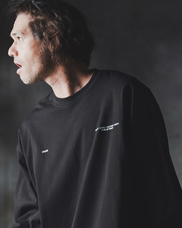 【GLIMCLAP】ボックスシルエット ロゴプリント ロンT　(19-027-gls-cf)