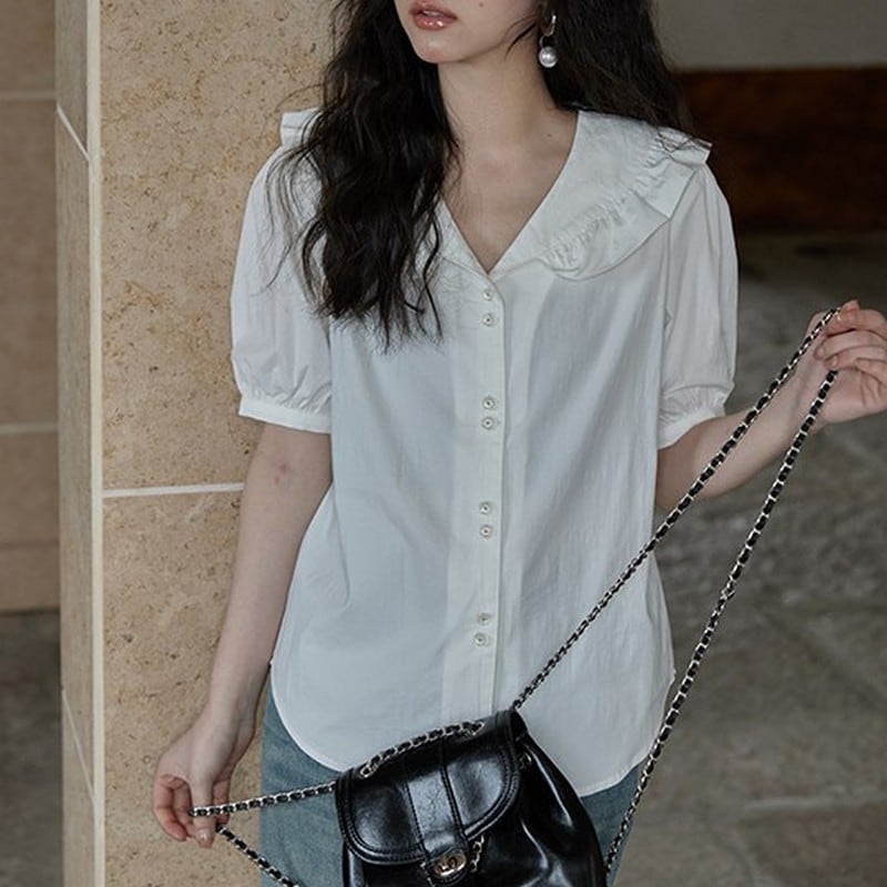 white puff sleeve shirt