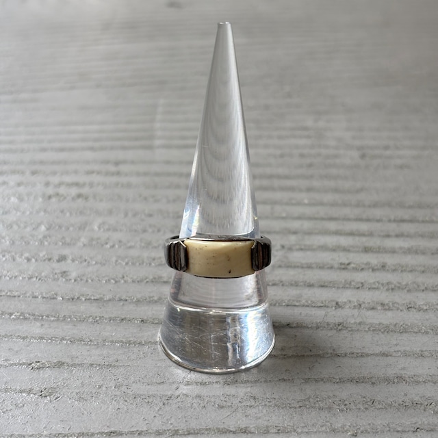 Ivory crest ring