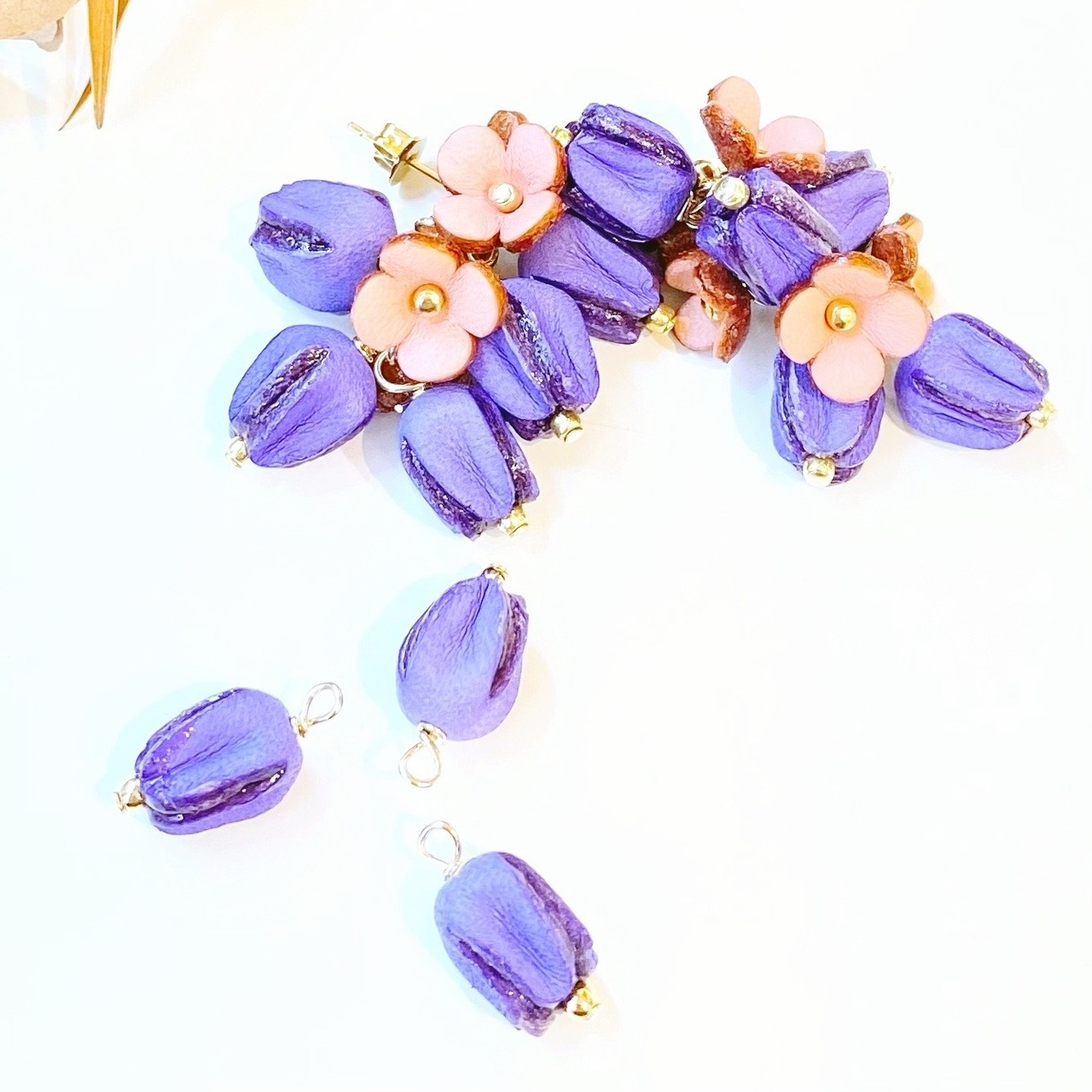 再入荷【レザーフラワーパーツ】エリカ(ペールパープル）ピン付2個入 - 4